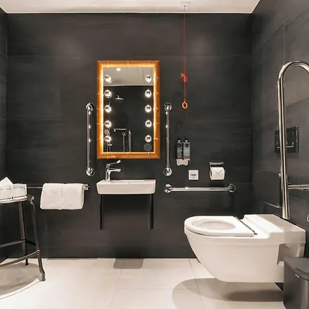 Hotel Ruby Tessa By Ihg