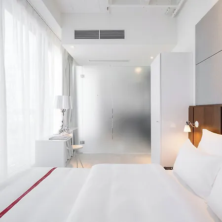 Hotel Ruby Tessa By Ihg