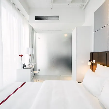 Hotel Ruby Tessa By Ihg
