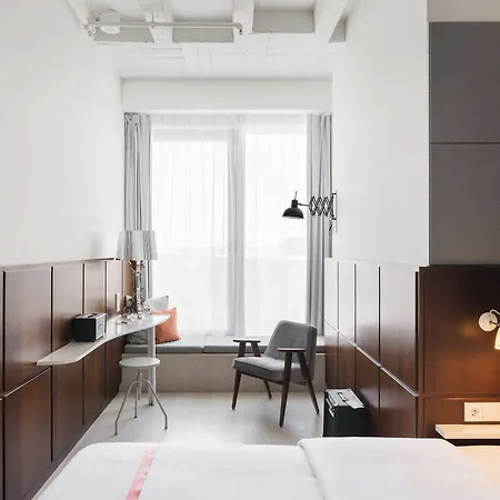 Ruby Tessa By Ihg *